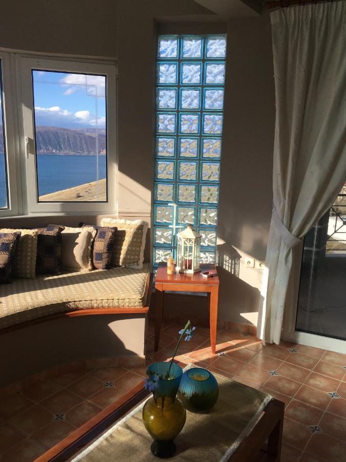 Xeimerini Kaltera apartment interior, lake-view stay at Vegoritida Apartments — photo 22